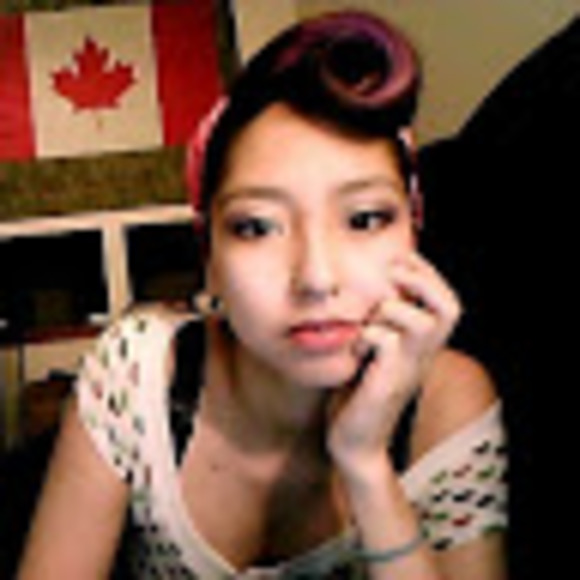 Meet your Posher, Lindsay - Picture 1 of 1